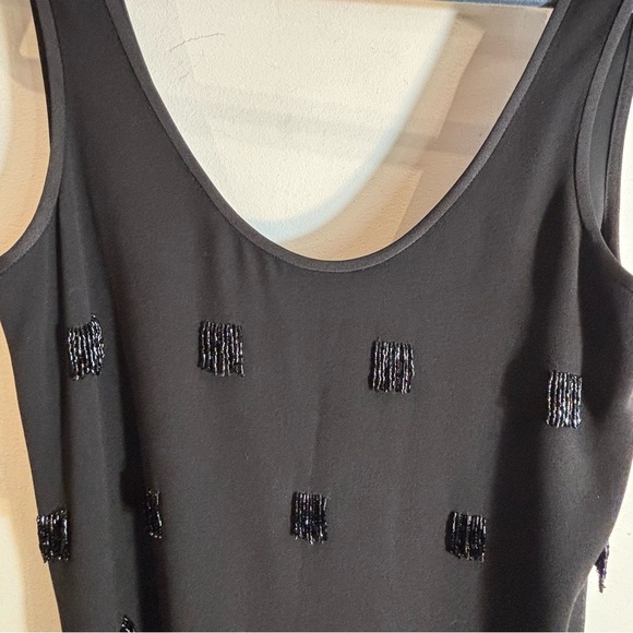 ELIZABETH & JAMES Sz XS Sccop Neck Beaded Clusters Sleeveless Lined Mini Dress - Picture 7 of 15